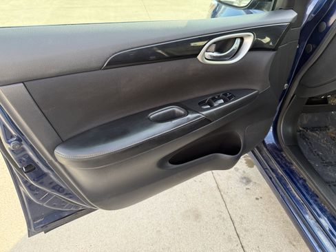 Used 2019 Nissan Sentra SV image 18