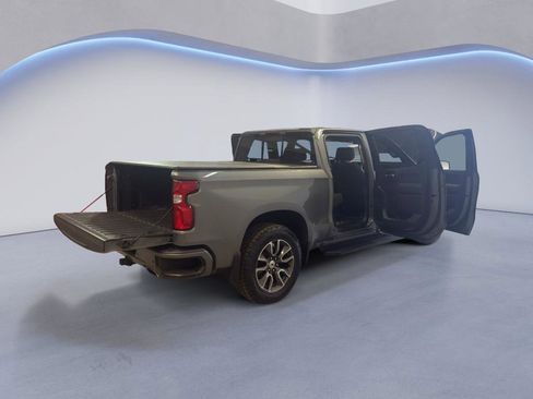 Used 2019 Chevrolet Silverado 1500 RST image 12