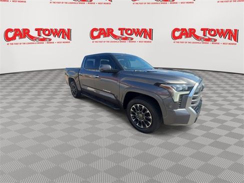 Used 2022 Toyota Tundra Limited image 2