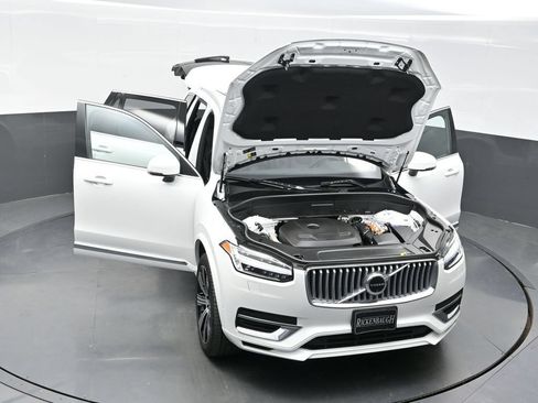 Used 2025 Volvo XC90 T8 Plus w/ Protection Package Premier AWD/4WD image 43