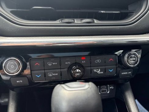 Used 2023 Jeep Compass High Altitude AWD/4WD image 14