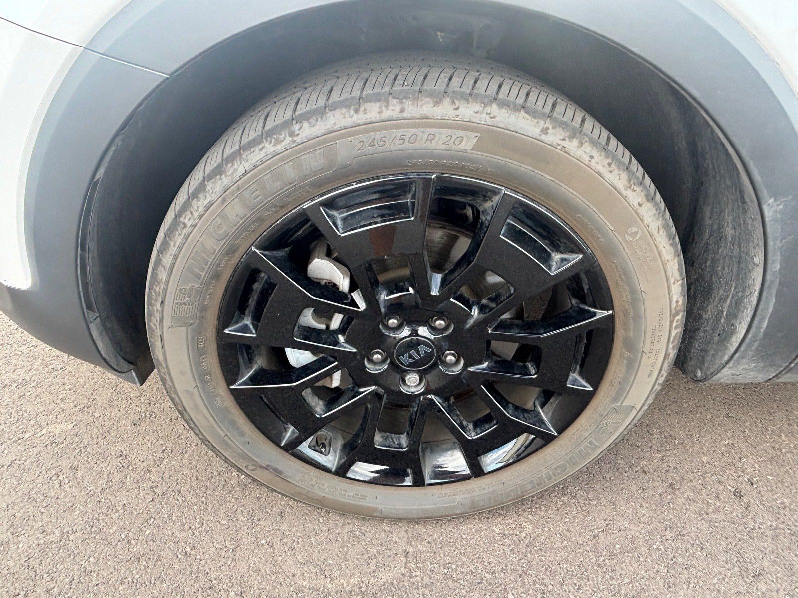 Certified 2021 Kia Telluride SX w/ Nightfall Edition Package AWD/4WD image 6