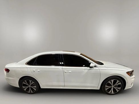 Used 2020 Volkswagen Passat 2.0T SEL image 8