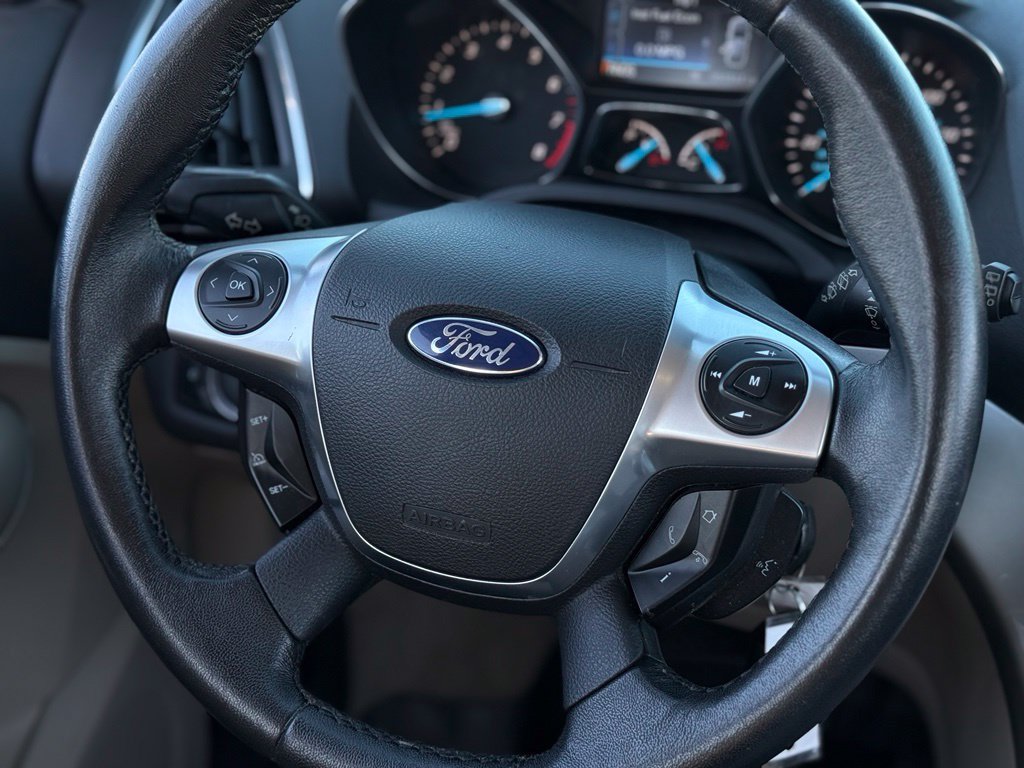 Used 2013 Ford Escape SEL FWD image 9