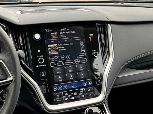 Used 2025 Subaru Outback Premium image 6