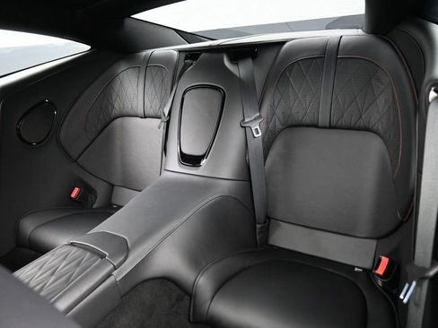 Used 2025 Aston Martin DB12 Coupe RWD image 23