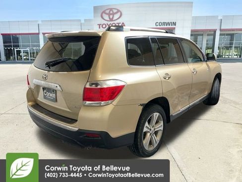 Used 2013 Toyota Highlander Limited image 8