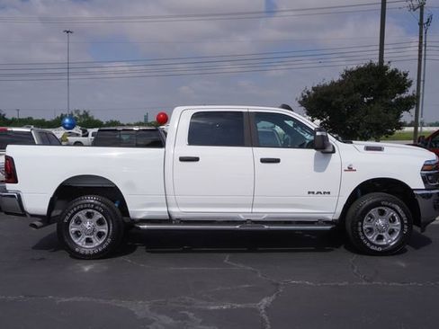 Used 2025 RAM 2500 Big Horn AWD/4WD image 5