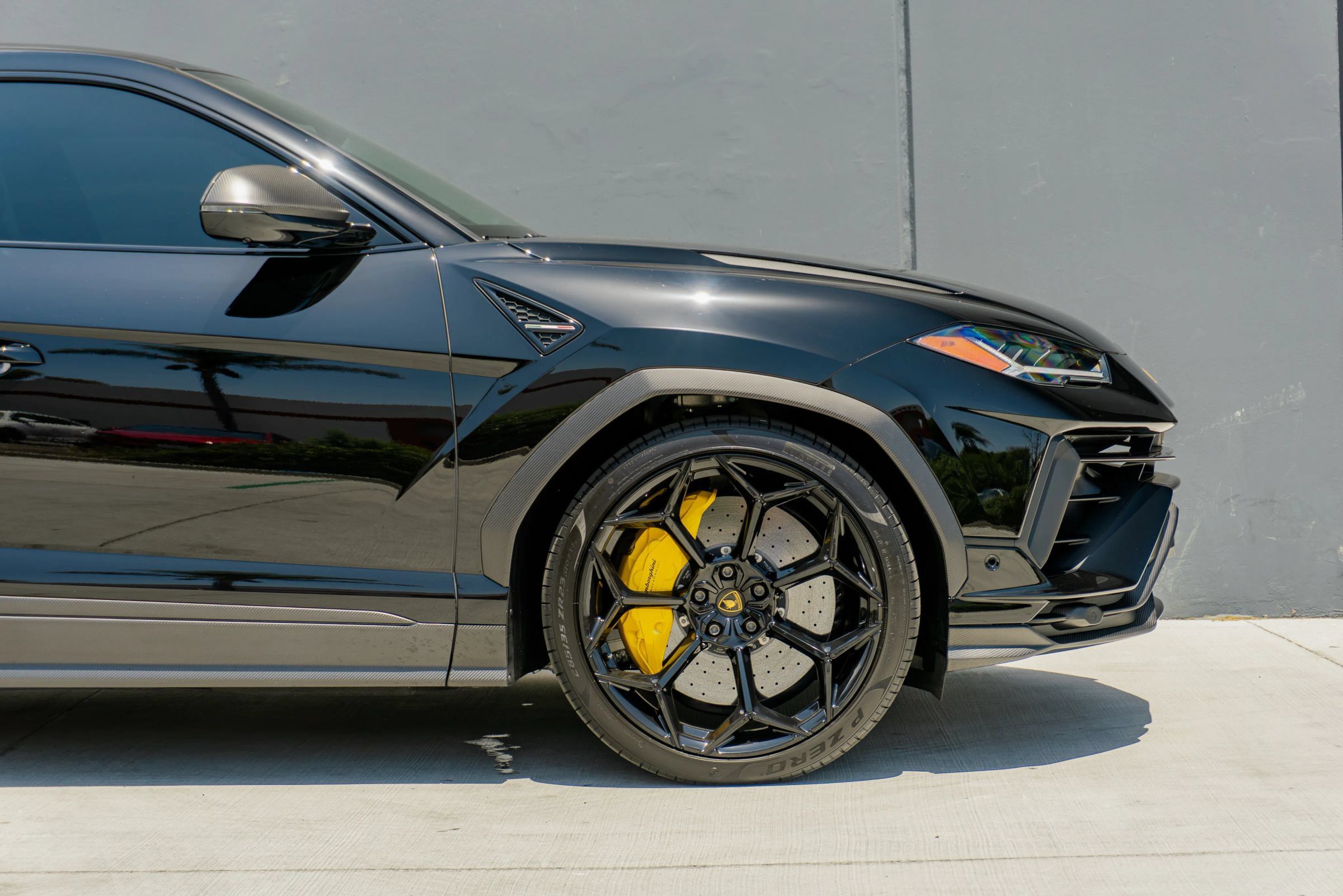 Used 2024 Lamborghini Urus Performante AWD/4WD image 39