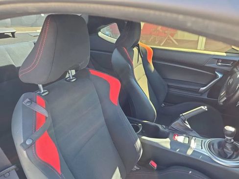 Used 2015 Scion FR-S RWD image 13