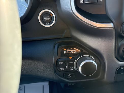 Used 2023 RAM 1500 Big Horn image 25