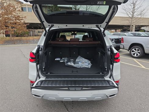 New 2026 BMW X5 xDrive40i w/ Premium Package image 5