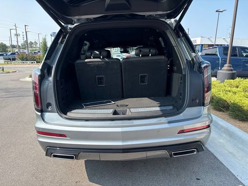 Used 2024 Cadillac XT6 Sport w/ Technology Package AWD/4WD image 8