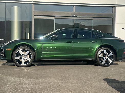 New 2025 Porsche Panamera image 2