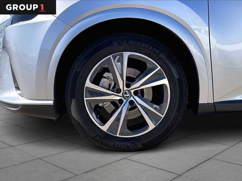 Certified 2025 Lexus RX 350 Premium image 8