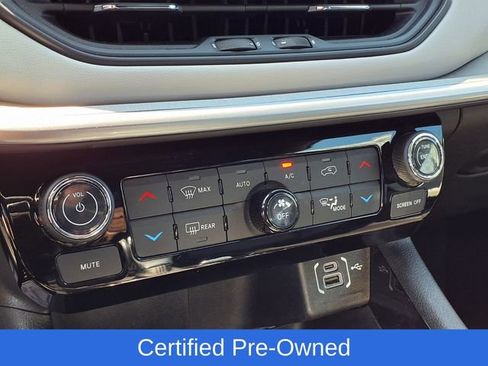 Certified 2025 Jeep Compass Limited AWD/4WD image 10