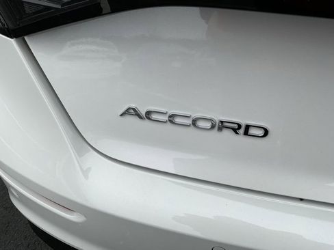 Used 2025 Honda Accord Touring image 6