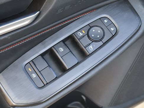 Used 2026 Nissan Sentra SR w/ Floor Mat Package FWD image 20