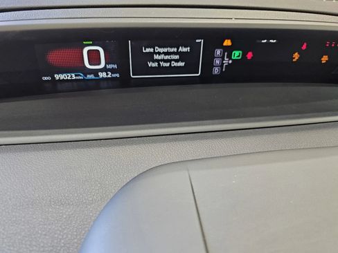 Used 2020 Toyota Prius Prime XLE w/ Carpet Mat Package FWD image 17