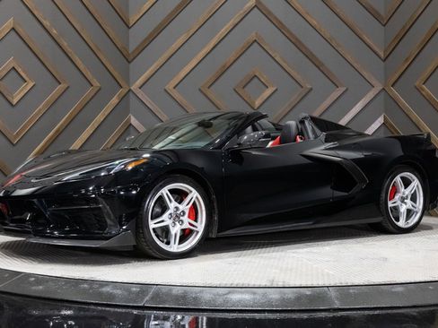 Used 2021 Chevrolet Corvette Stingray Premium Conv w/ Z51 Performance Package image 22