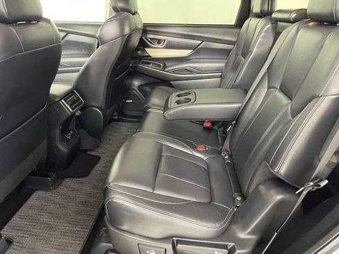 Used 2019 Subaru Ascent Limited AWD/4WD image 17