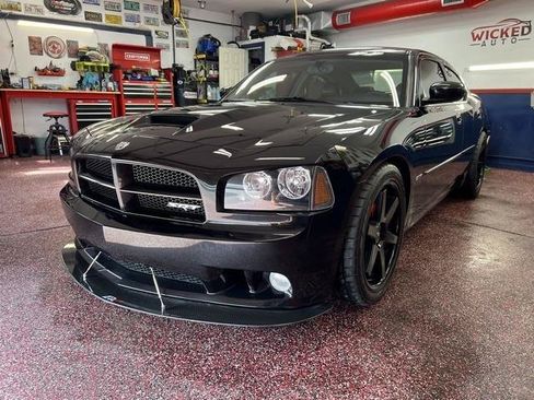 Used 2006 Dodge Charger SRT8 w/ SRT Option Group III RWD image 1