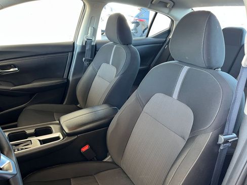 Used 2025 Nissan Sentra SV image 36