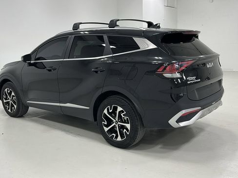 Used 2024 Kia Sportage EX AWD/4WD image 3
