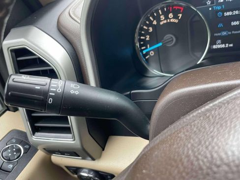 Used 2018 Ford F150 Lariat w/ Equipment Group 502A Luxury AWD/4WD image 22