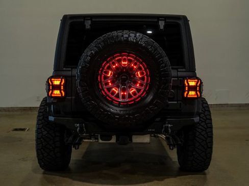 Used 2025 Jeep Wrangler Unlimited Rubicon 392 image 13