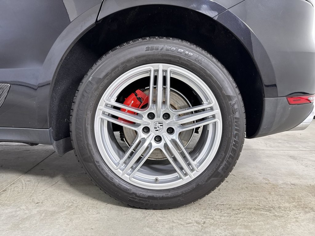 Certified 2020 Porsche Macan S AWD/4WD image 14
