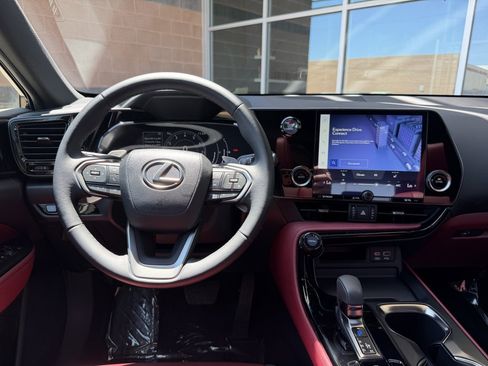 Used 2024 Lexus NX 250 FWD image 16