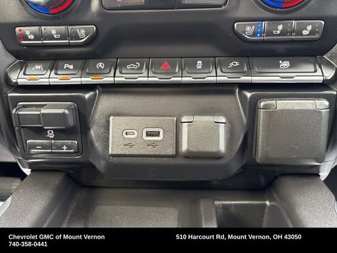 Used 2019 Chevrolet Silverado 1500 High Country w/ Technology Package image 28