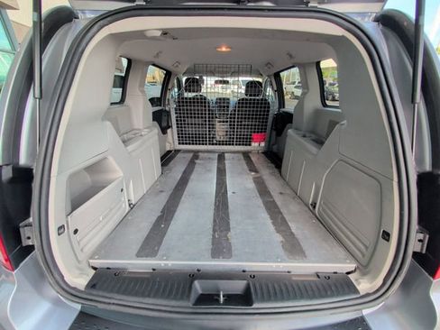 Used 2015 RAM C/V Tradesman w/ UConnect Hands-Free Group FWD image 16
