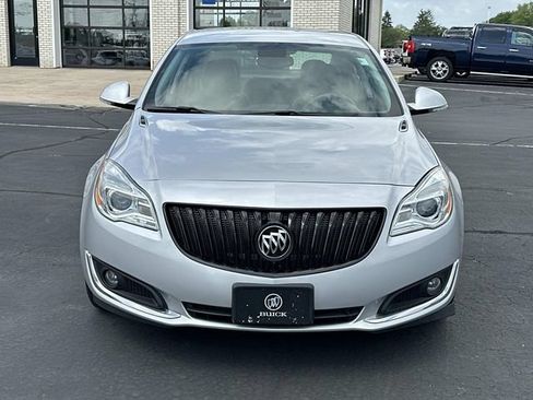 Used 2016 Buick Regal FWD image 3
