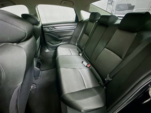 Used 2019 Honda Accord LX image 27