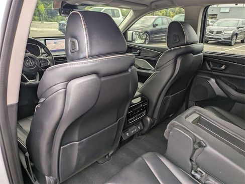 Used 2023 Acura MDX SH-AWD w/ Advance Package image 28