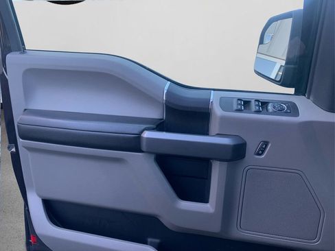 Used 2019 Subaru Forester Limited image 21