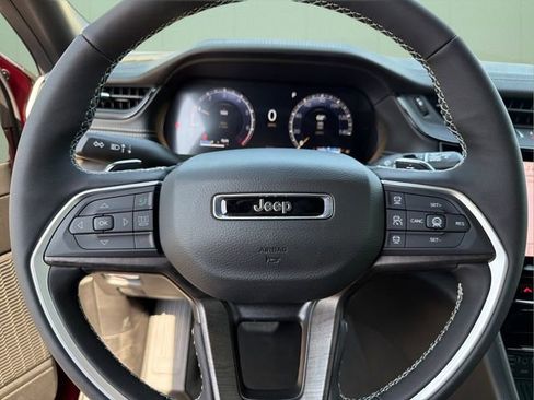 New 2026 Jeep Grand Cherokee L 4WD image 15