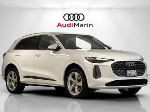 Certified 2025 Audi Q5 Premium Plus w/ Premium Plus image 7