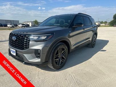 New 2026 Ford Explorer ST-Line w/ ST-Line Street Pack