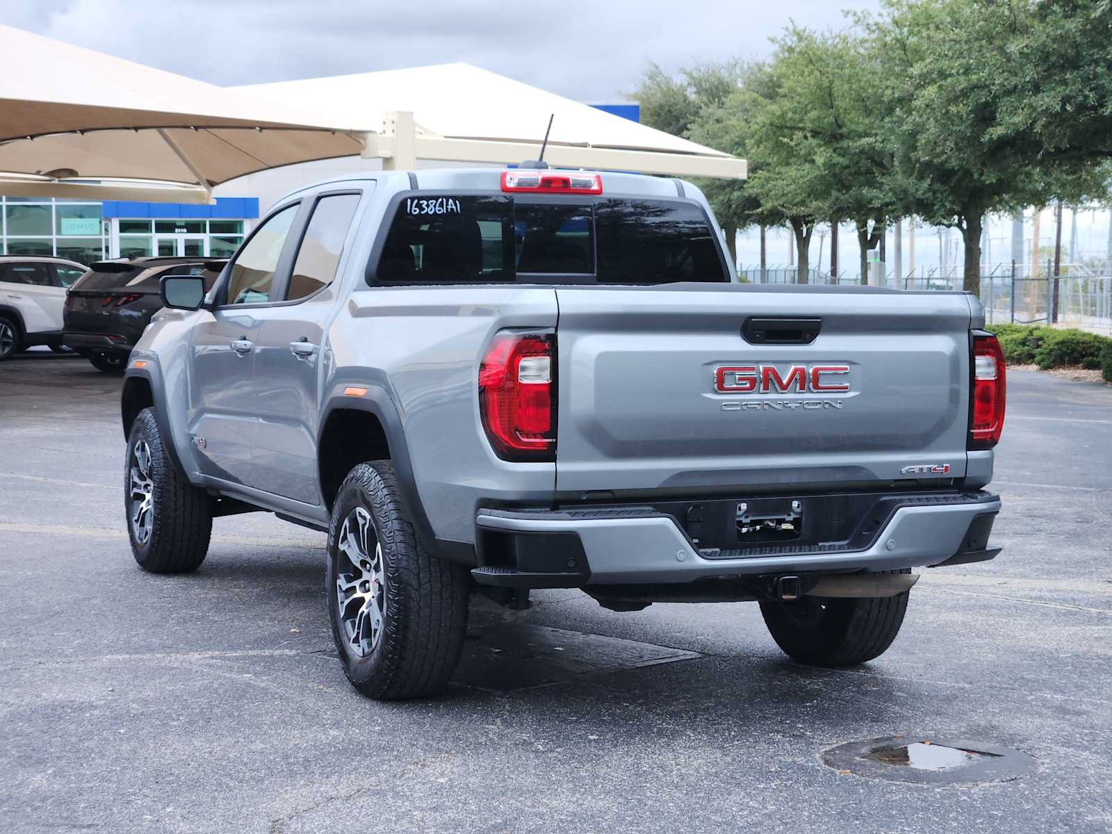 Certified 2023 GMC Canyon AT4 w/ AT4 Premium Package AWD/4WD image 5