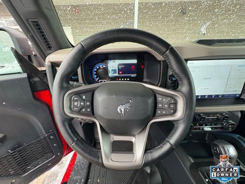 Certified 2023 Ford Bronco Wildtrak image 4