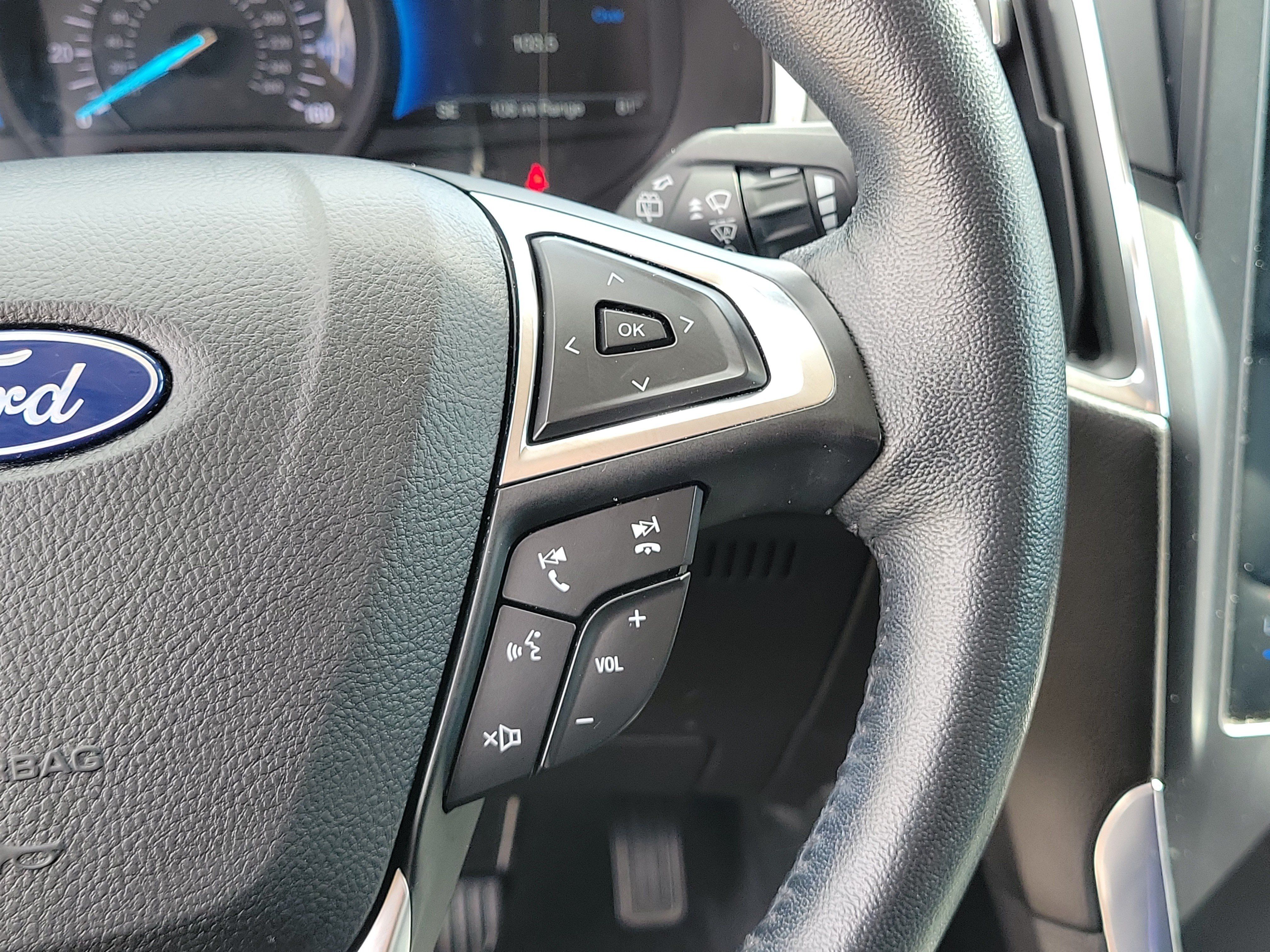 Used 2023 Ford Edge Titanium AWD/4WD image 24