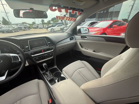 Used 2019 Hyundai Sonata SE FWD image 8