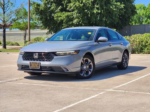 Used 2025 Honda Accord EX-L image 1