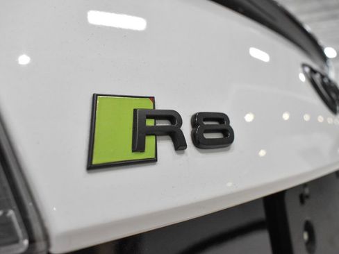 Used 2012 Audi R8 V10 AWD/4WD image 16