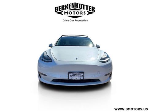 Used 2020 Tesla Model Y Long Range image 8