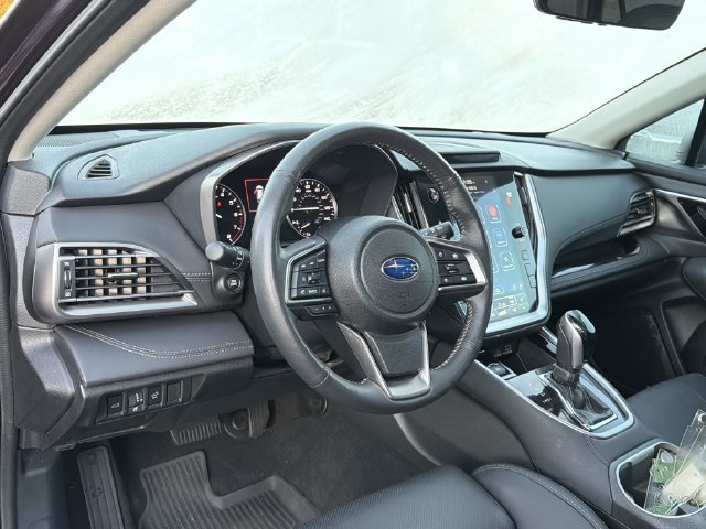 Used 2025 Subaru Outback Limited AWD/4WD image 10