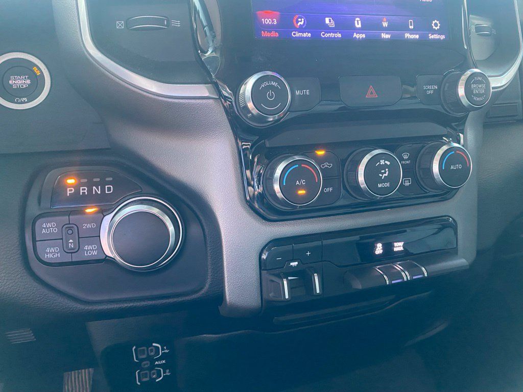 Used 2020 RAM 1500 Big Horn AWD/4WD image 24